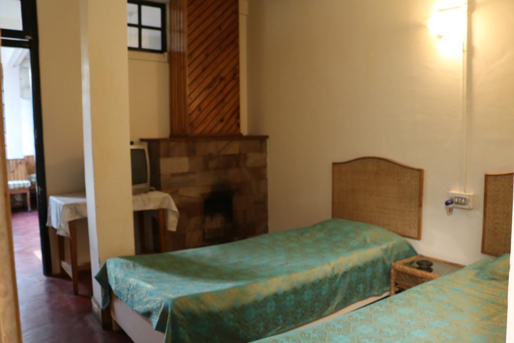 The Anchorage Hotel Shillong Exterior photo